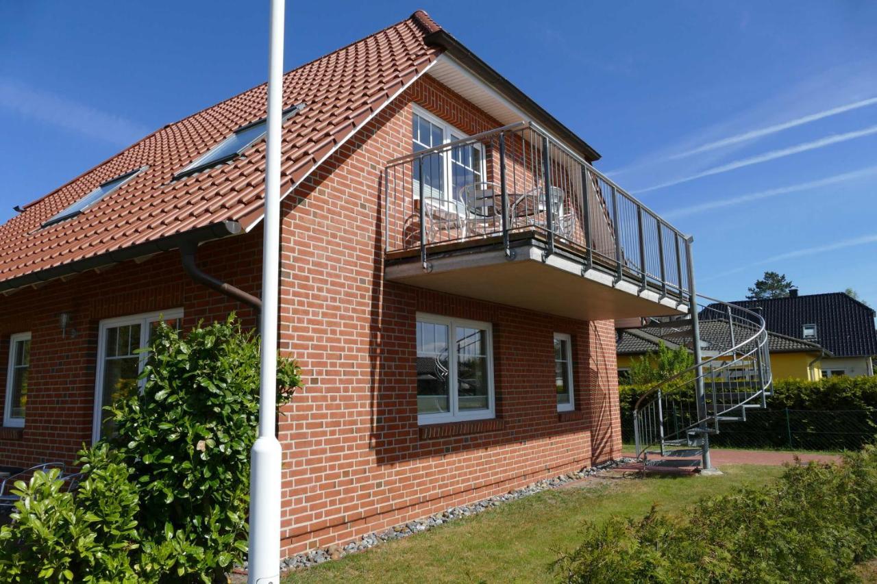 Haus Am Deich Feriendomizil Mit Balkon Leilighet Baabe Eksteriør bilde