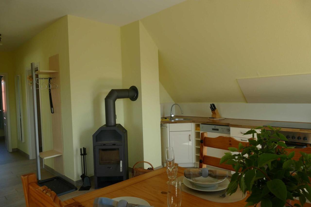 Haus Am Deich Feriendomizil Mit Balkon Leilighet Baabe Eksteriør bilde
