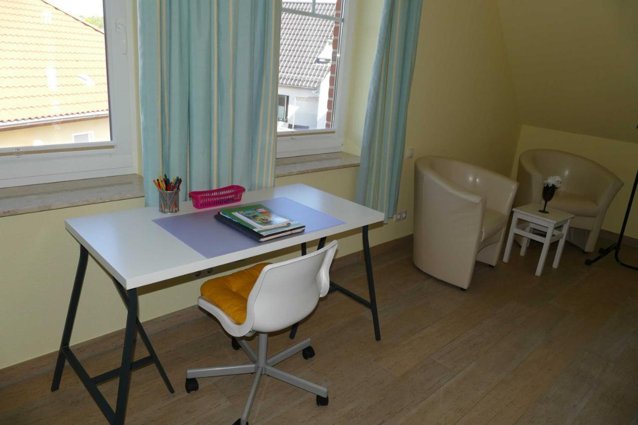 Haus Am Deich Feriendomizil Mit Balkon Leilighet Baabe Eksteriør bilde